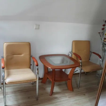 Apartament I -apartamenty W Gorach I Nad Morzem *